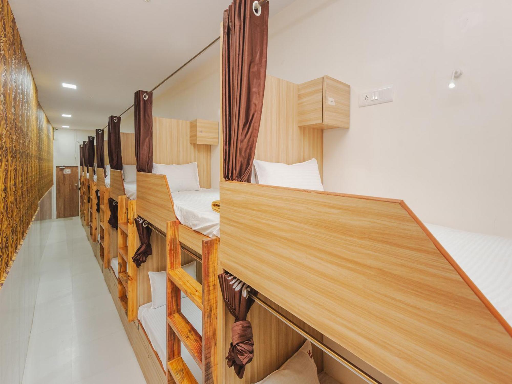 Hotel kapsul Sahara Stay-near Nesco Exhibition Centre Mumbai